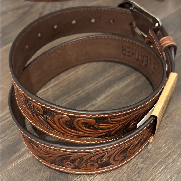Montauk Genuine Leather Tooled Western Rodeo,filigree buckle,single stitch edge - Picture 2 of 10